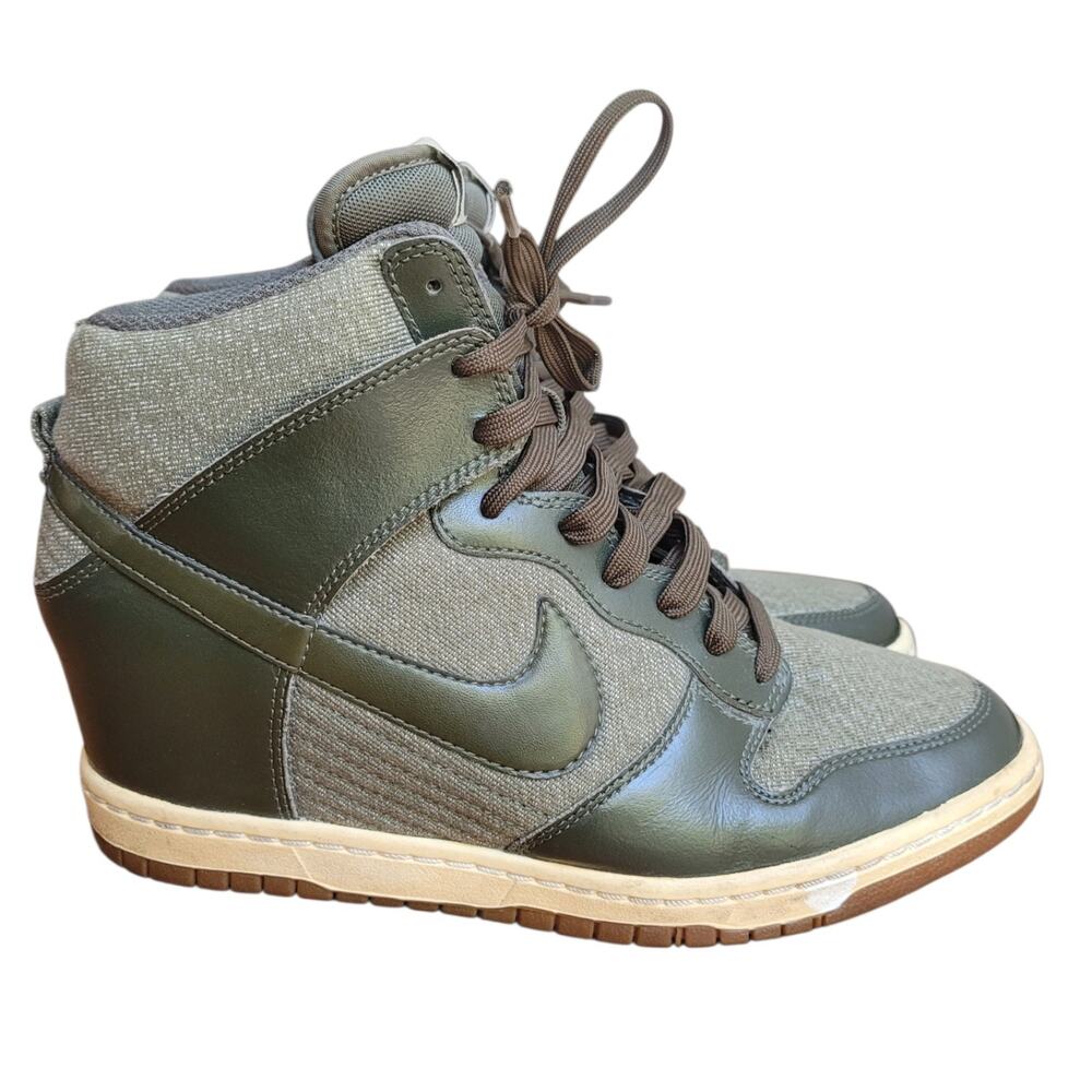 Nike Dunk Sky Hi Essential Hidden Wedge Green Women's Sz 9 644877-301